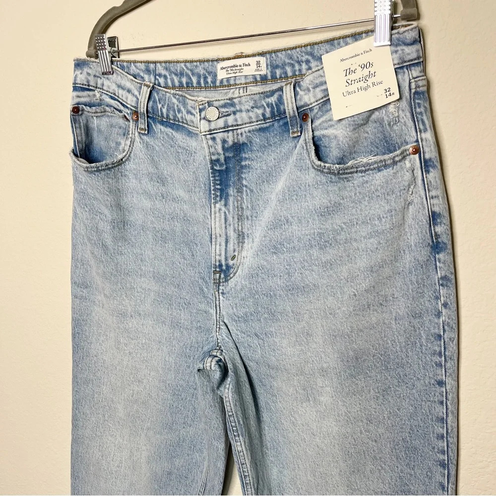 Abercrombie & Fitch The 90s Straight Ultra High Rise Jean - Picture 8 of 15